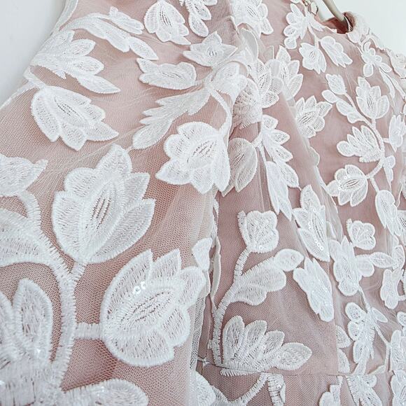 Helsi White & Tan Christy Scalloped Floral Applique Long Sleeve Mini Dress Small - Picture 8 of 12